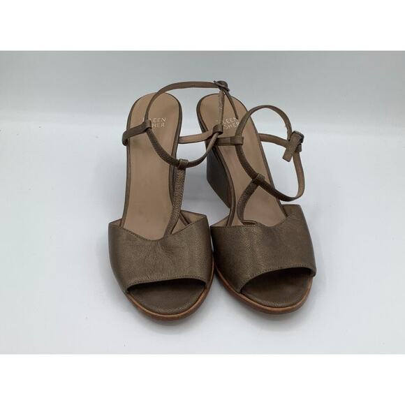 Eileen Fisher Gold Small Wedge Sandals Size 9 Strappy Classy Elegant GUC - Picture 1 of 8